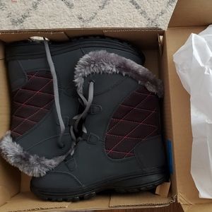 Girls Columbia Snow boots
